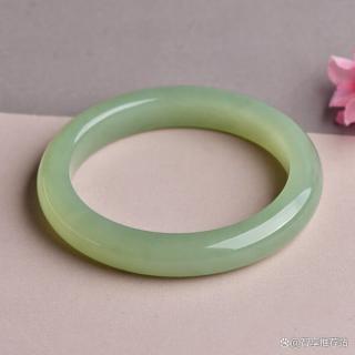 千载一玉和田玉手镯怎么样?优雅细润,完美礼物之选