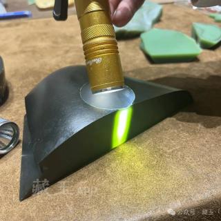千金难找黑羊脂:和田玉里的四种顶级黑羊脂!