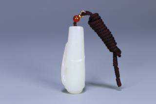 旧藏 和田玉竹节吊坠.尺寸6.1*2.2*1.5cm,重32.5g